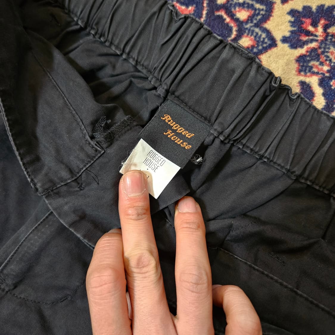 러기드하우스 다크 차콜 뒷밴딩 스트렙 카고팬츠
4XL  상품이미지5