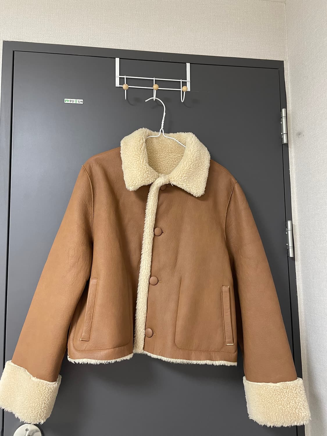 엔오르 리버시블 무스탕 상품이미지1