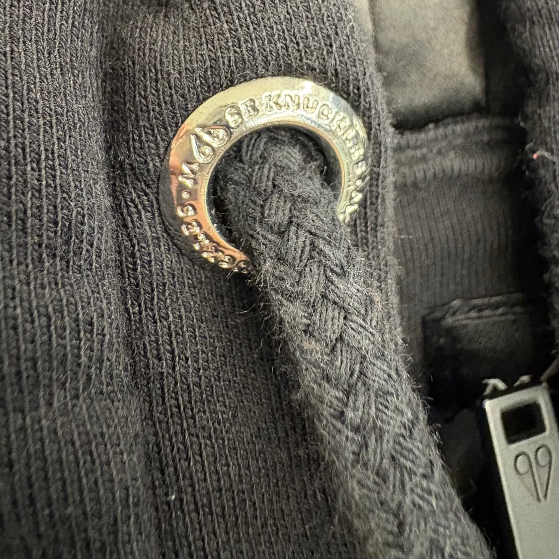 무스너클 다운 퀄팅 스웻 하이브리드 집업 상품이미지8