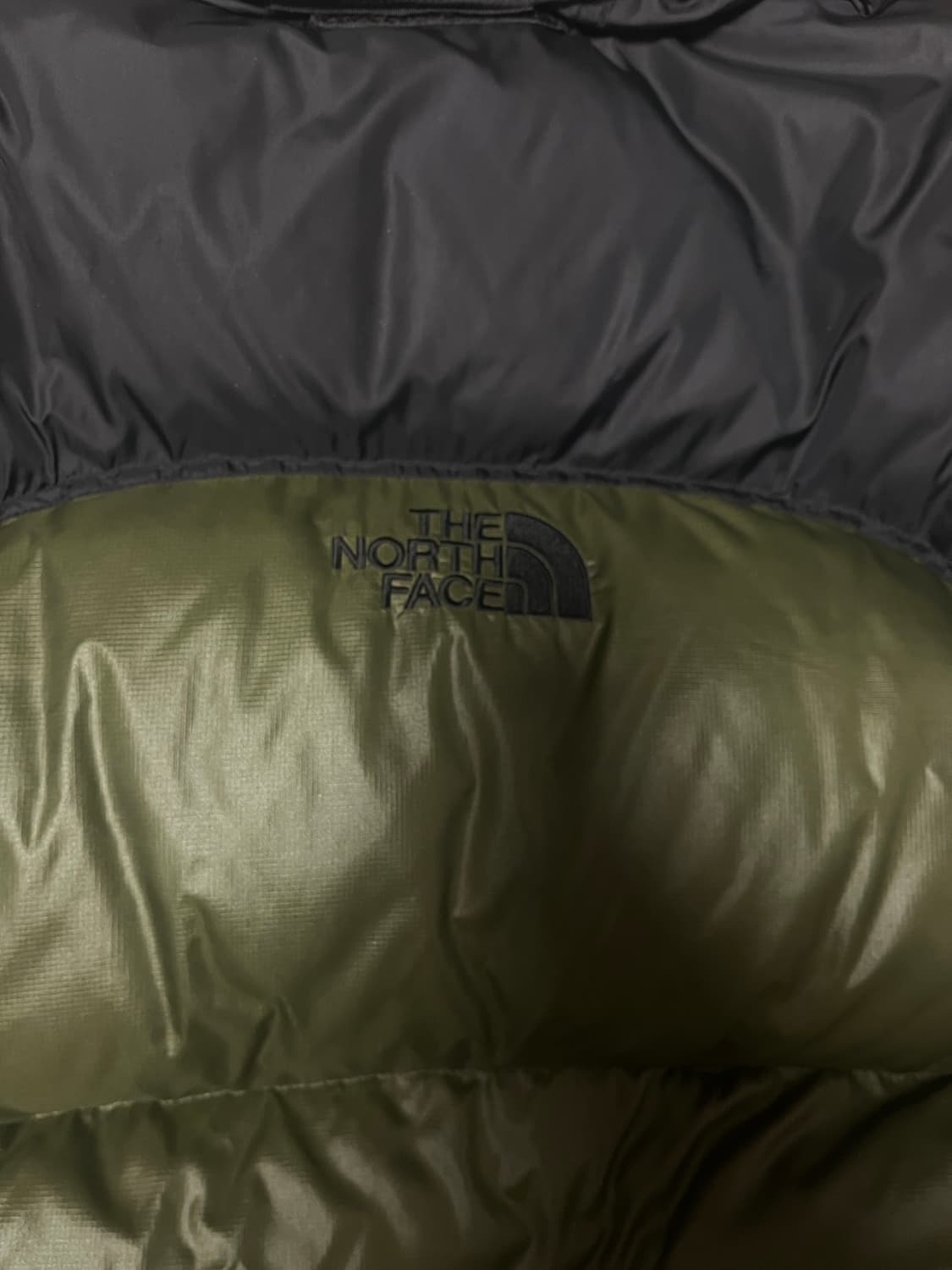 노스페이스 올드 눕시 센터로고 다운 자켓 상품이미지5