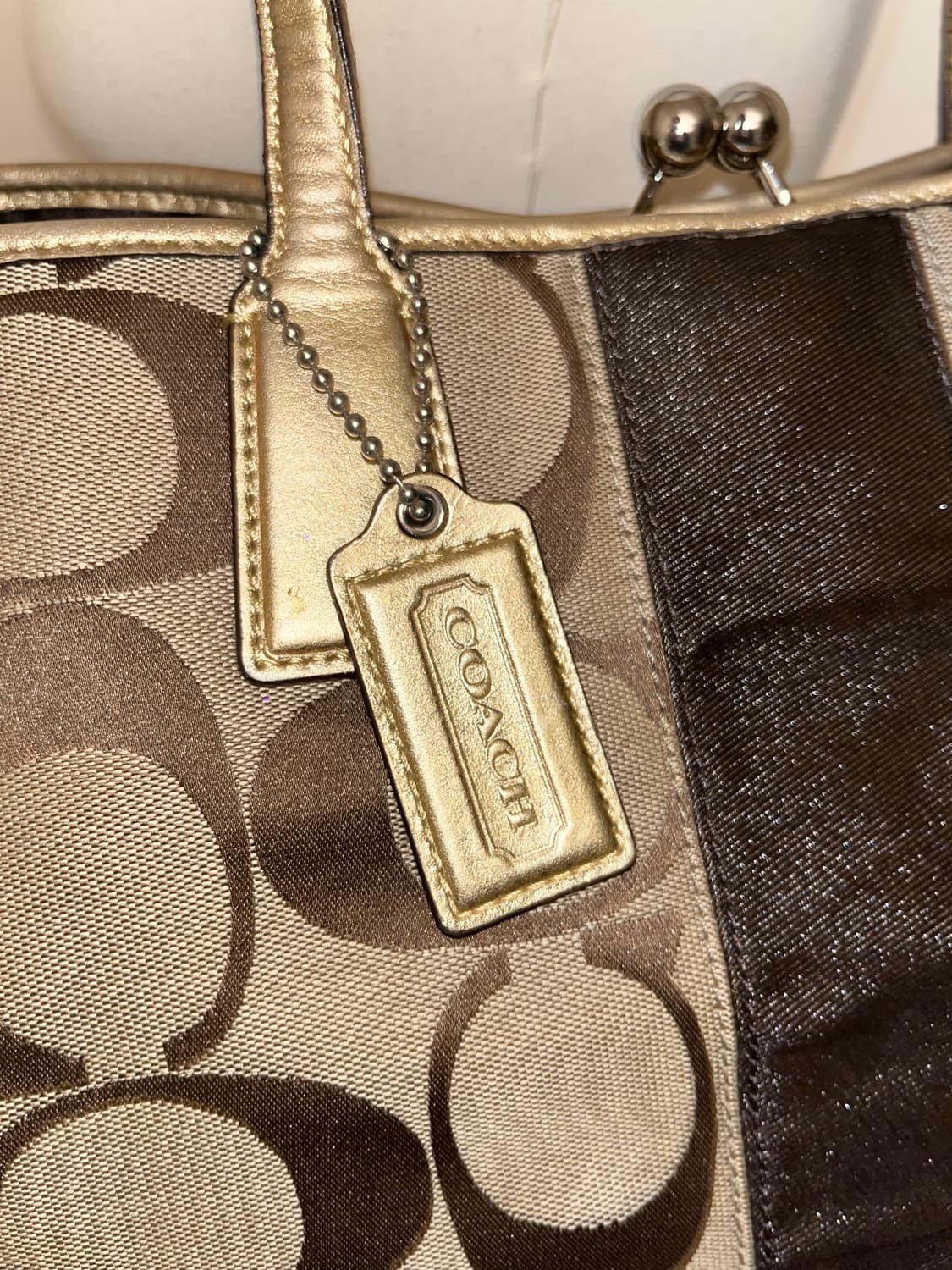 Coach Beige Square Bag 상품이미지5