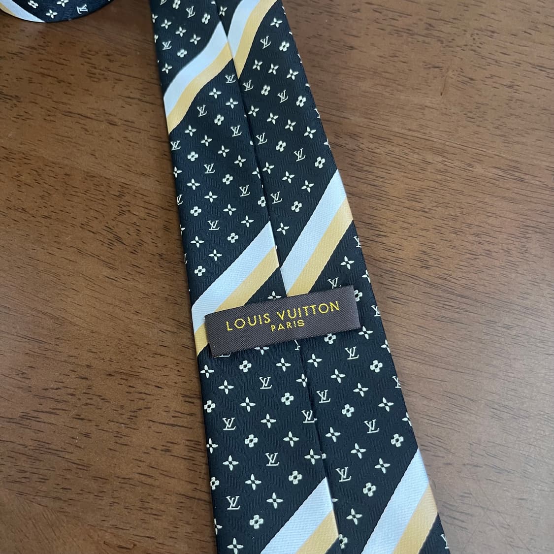 루이비통 실크 넥타이  상품이미지3