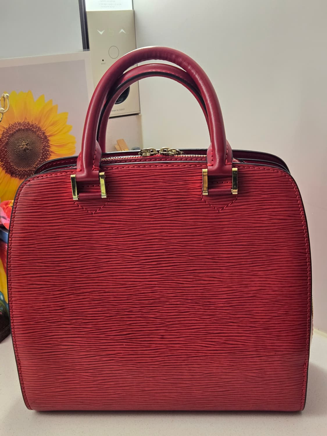 루이비통 퐁뇌프 에삐 가죽 토트백  M52505E (정품) 상품이미지3