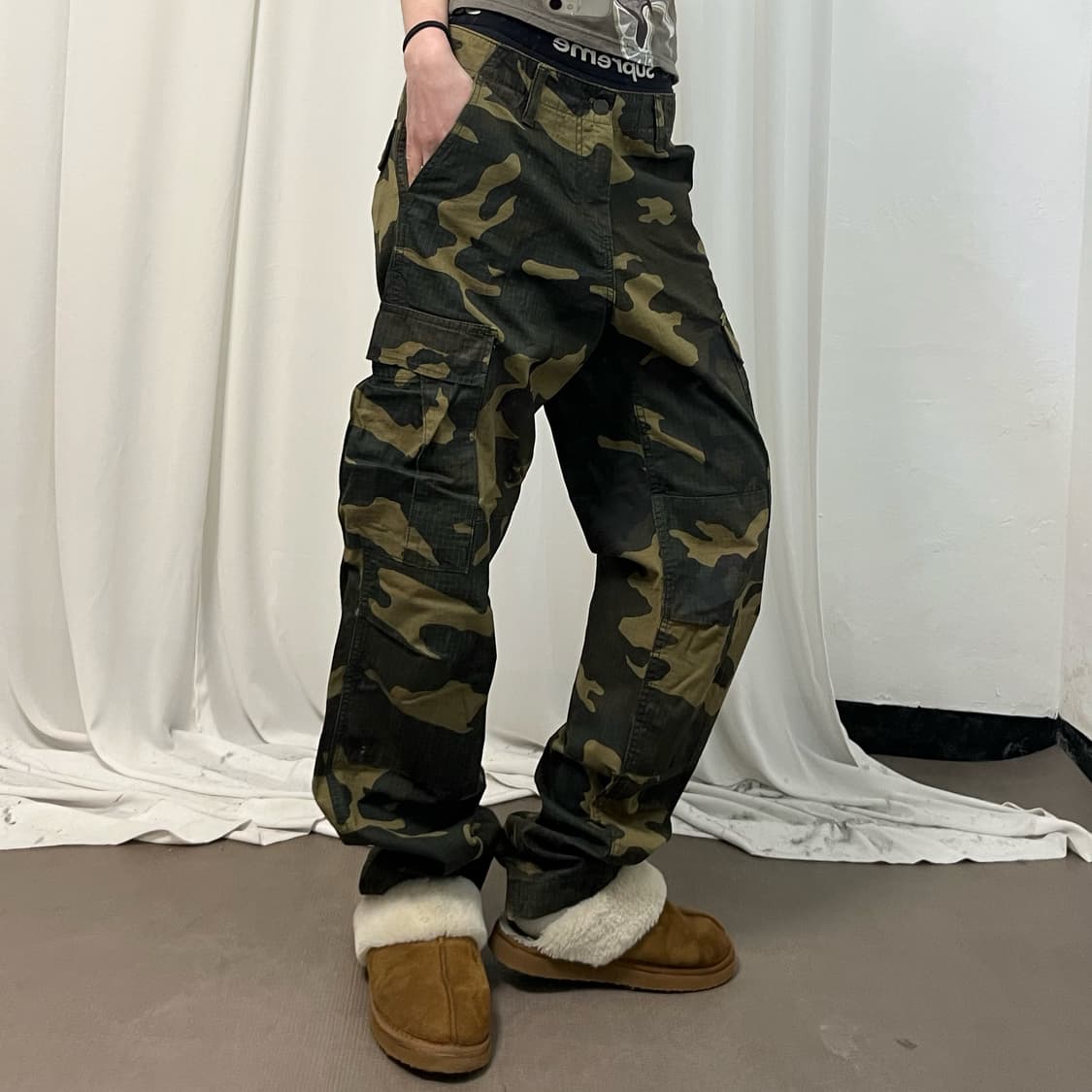 Carhartt WIP Camo Cargo Pants 상품이미지2