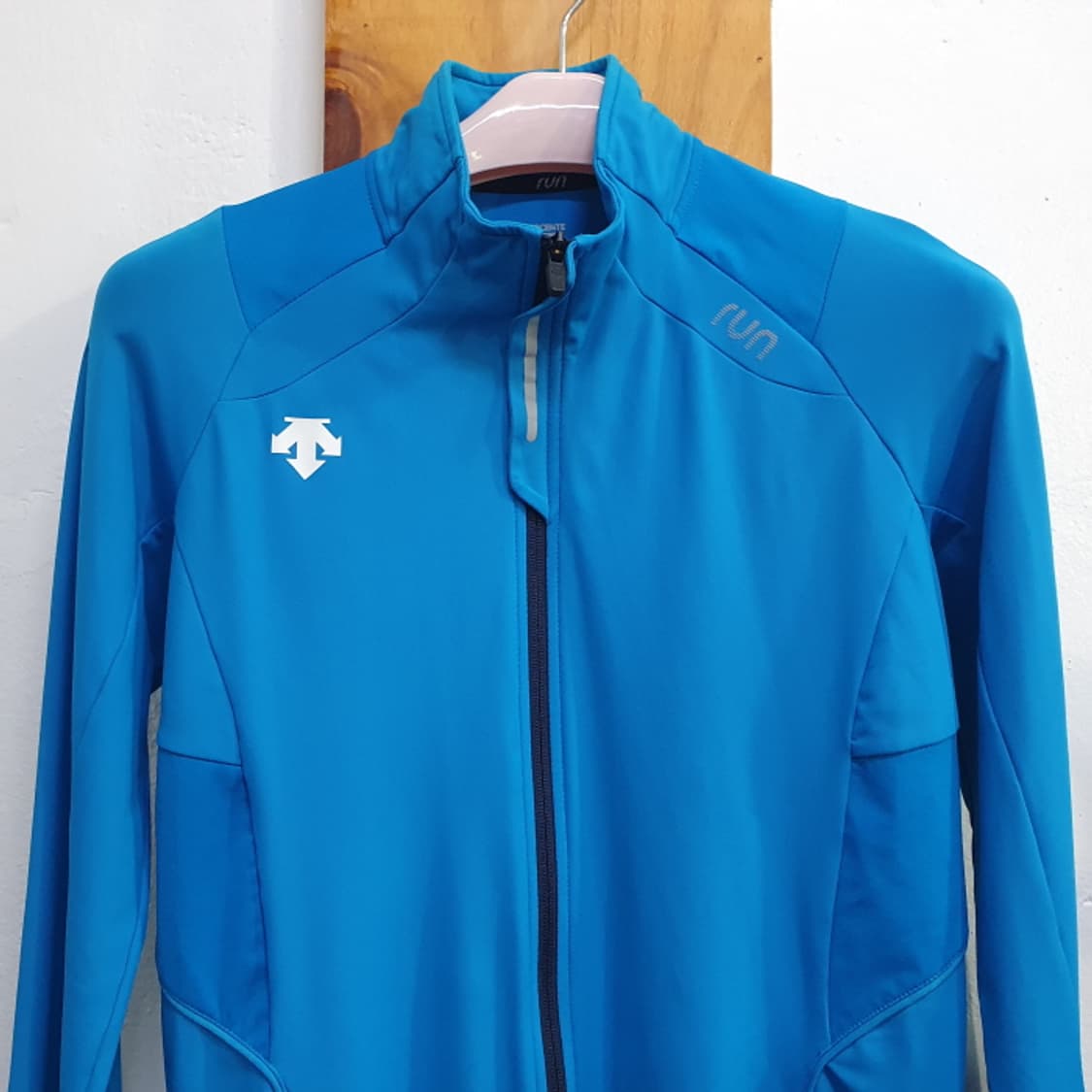 데상트 러닝 집업자켓(95) 상품이미지2