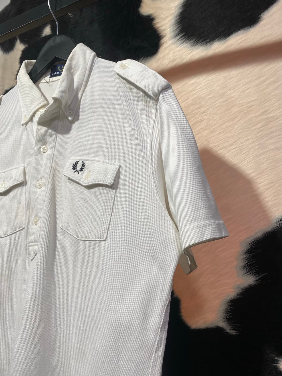 Fred Perry 견장 디테일 포켓 반팔 티셔츠 상품이미지4