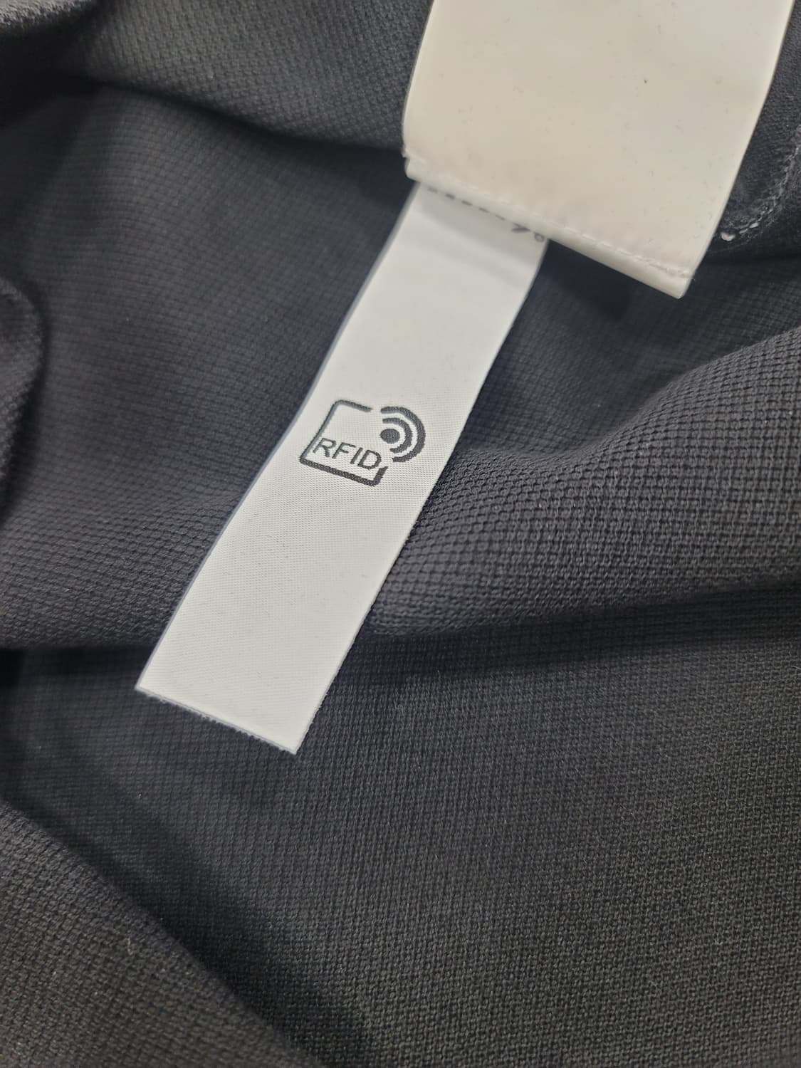 스톤아일랜드 블랙 긴팔 폴로셔츠 상품이미지7