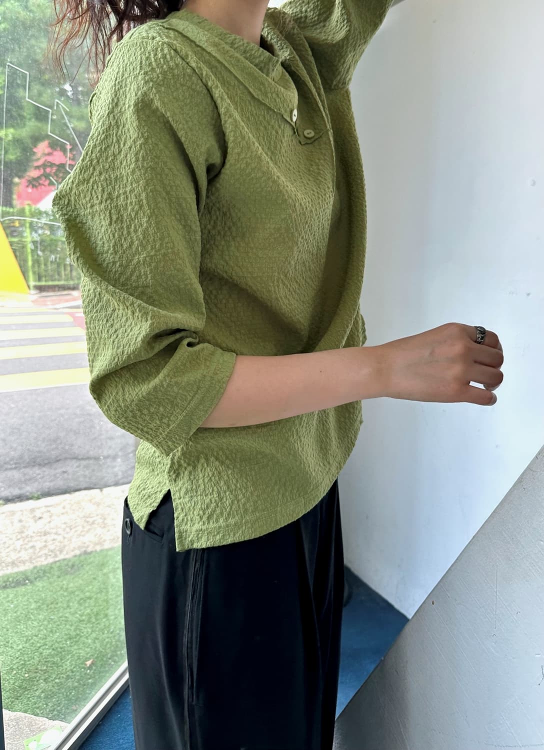 Natural volume fabric design neck top 상품이미지8
