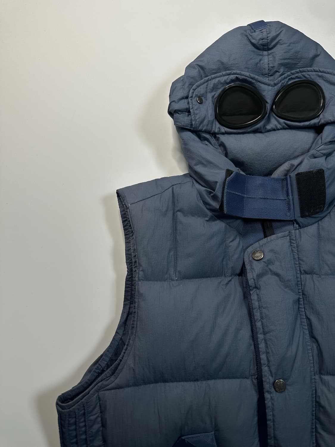 00's CP 컴퍼니 네이비 나일론 패딩조끼 상품이미지2