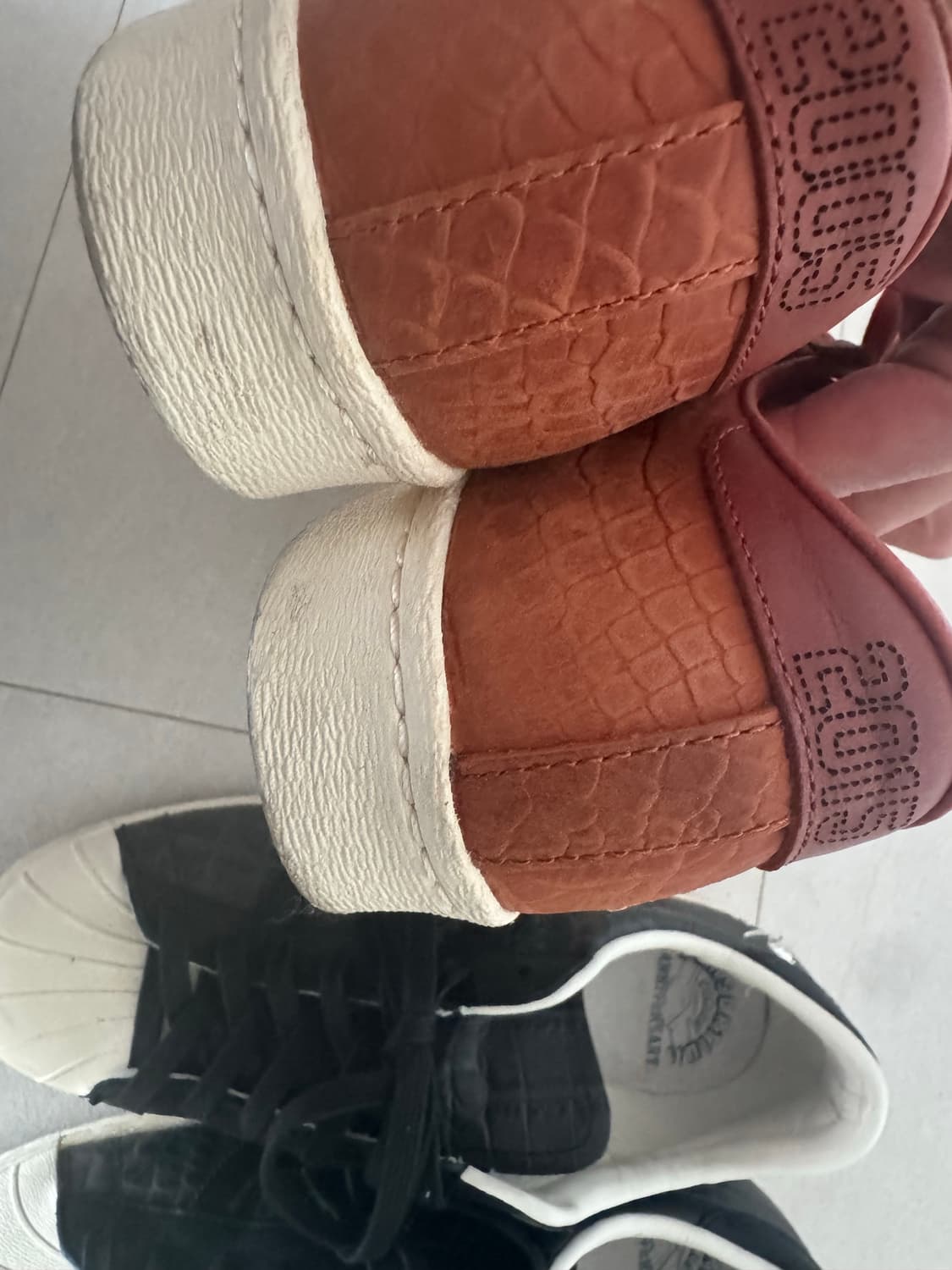 아디다스 슈퍼스타 컨소시움 (카시나,네이버후드) 상품이미지4