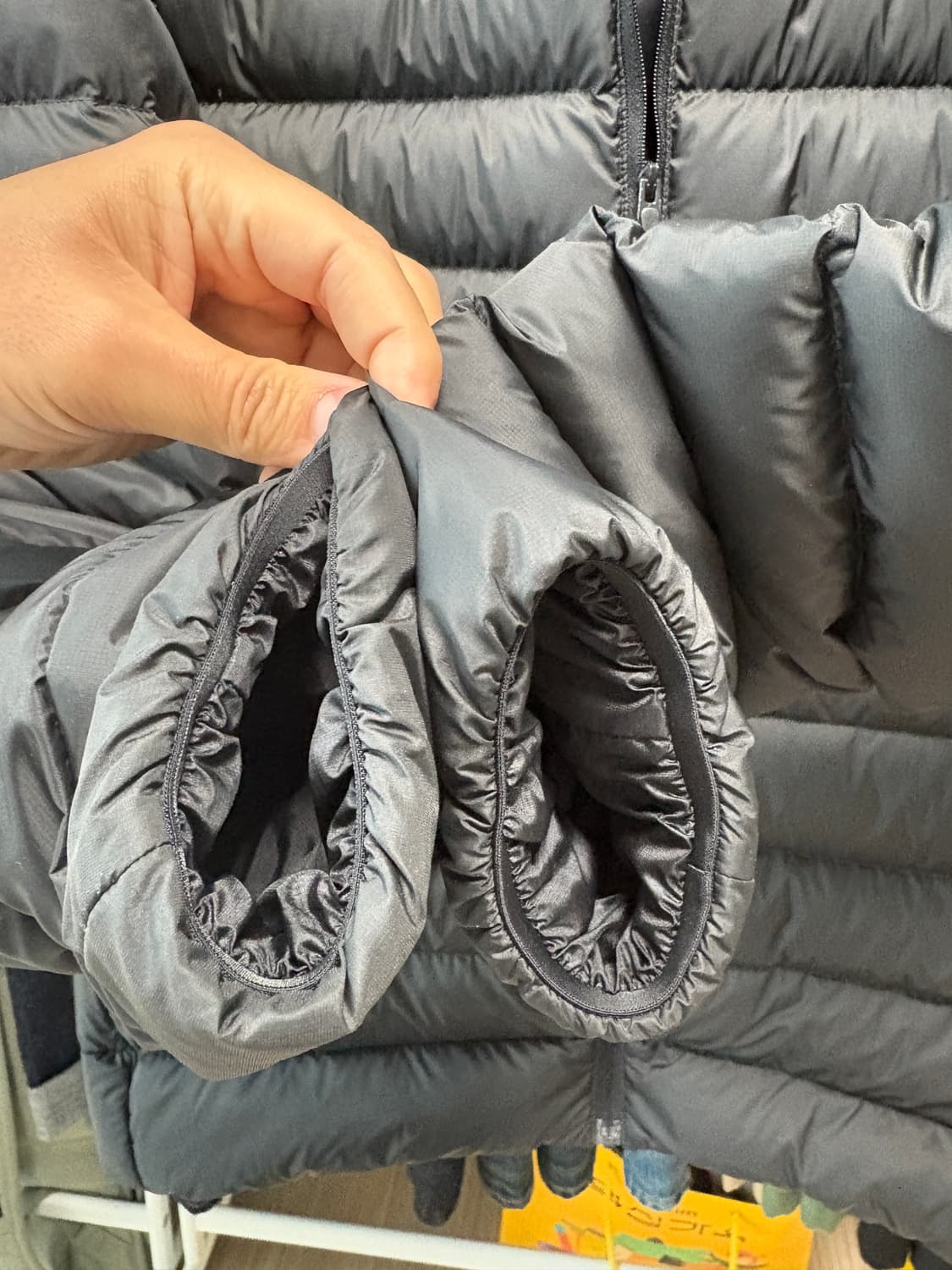 25fw 아크테릭스 세륨 후디 블랙 L 상품이미지4