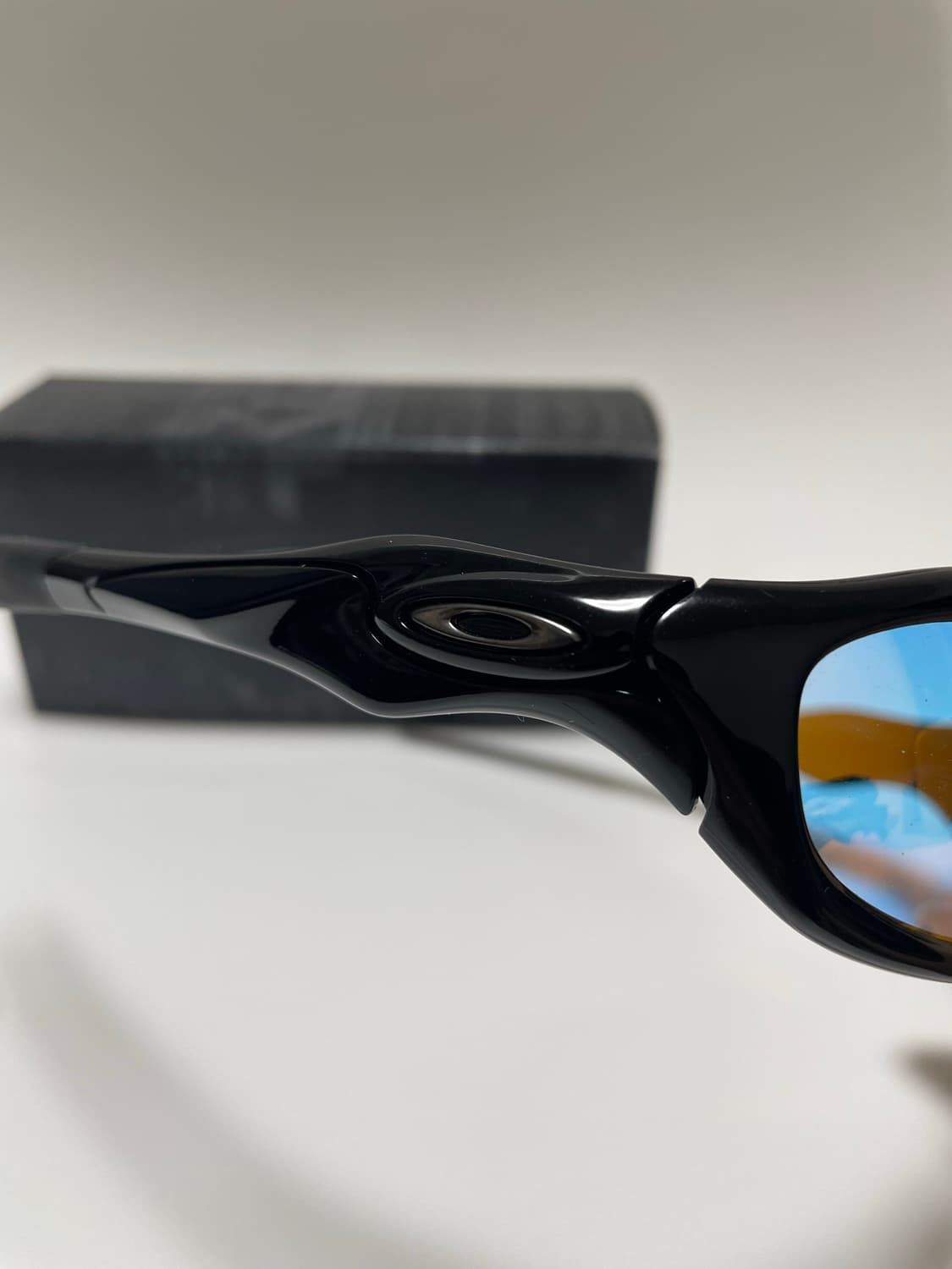 오클리 언노운 선글라스 클리어 루비 상품이미지8