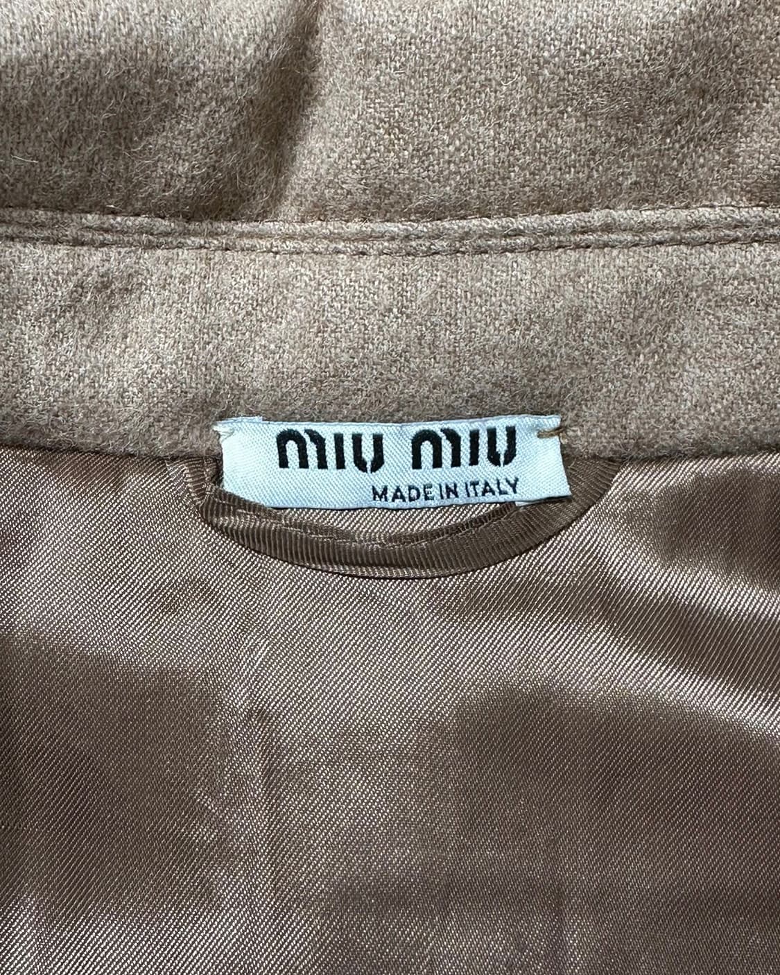 미우미우 베이지 싱글 클래식 울 코트 상품이미지7