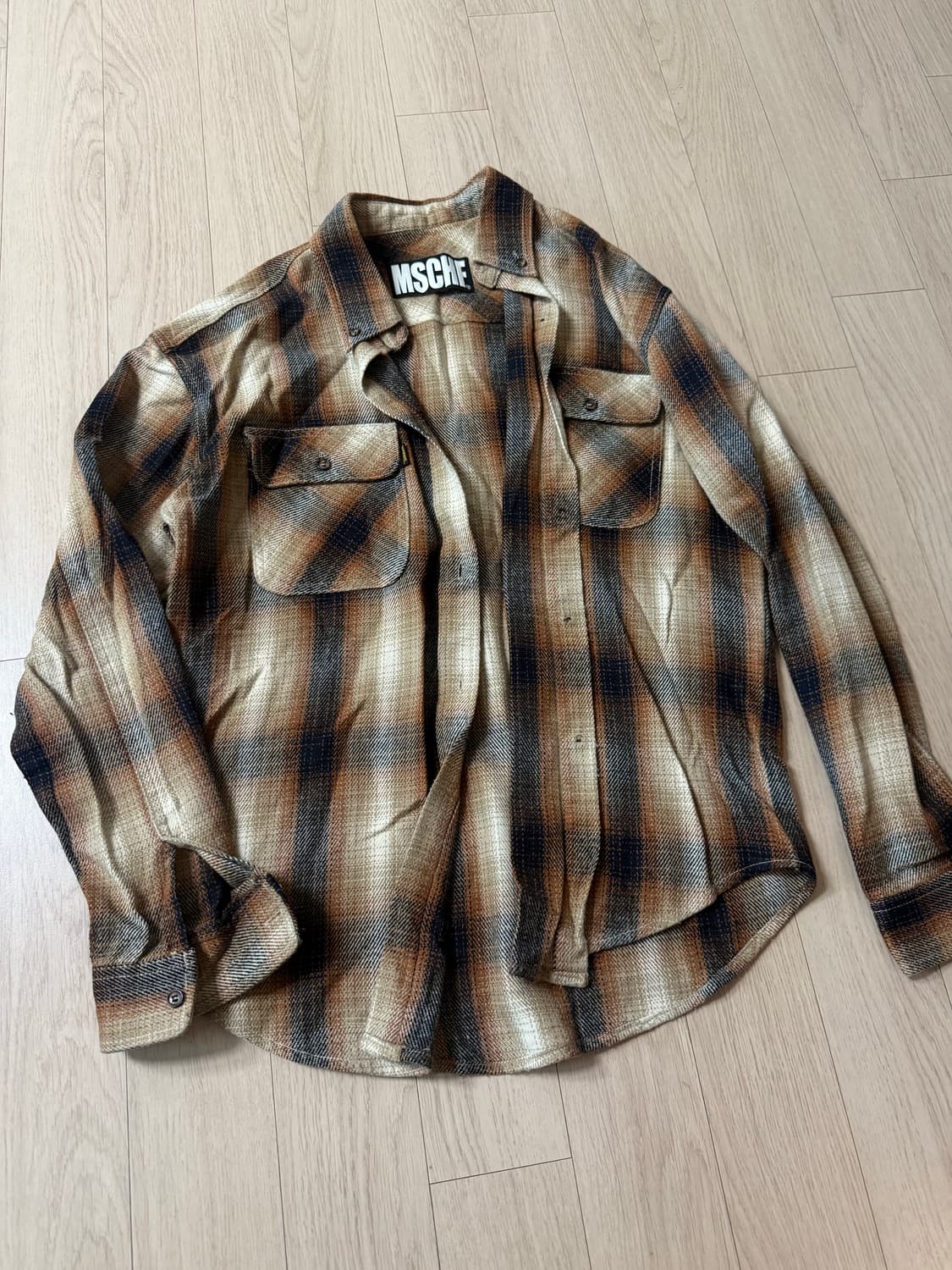 미스치프 셔츠 상품이미지1