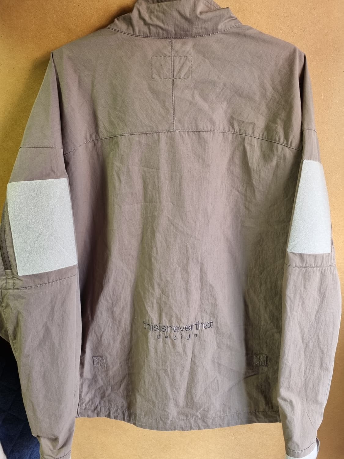 디스이즈네버댓 남성 바람막이  상품이미지2