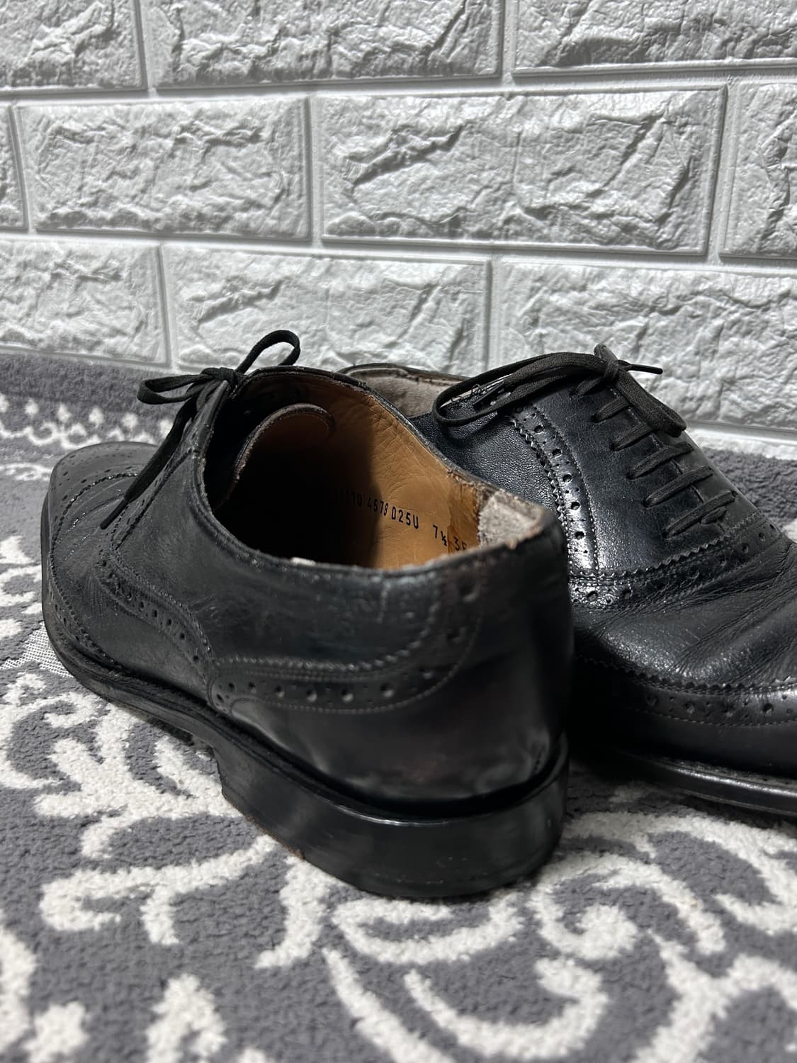 살바토레 페라가모 블랙 레더 브로그 슈즈 상품이미지4