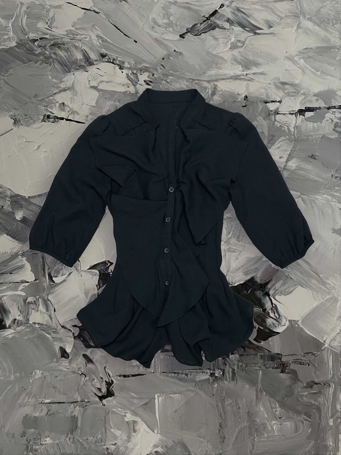 블랙 셔링 블라우스 상품이미지1