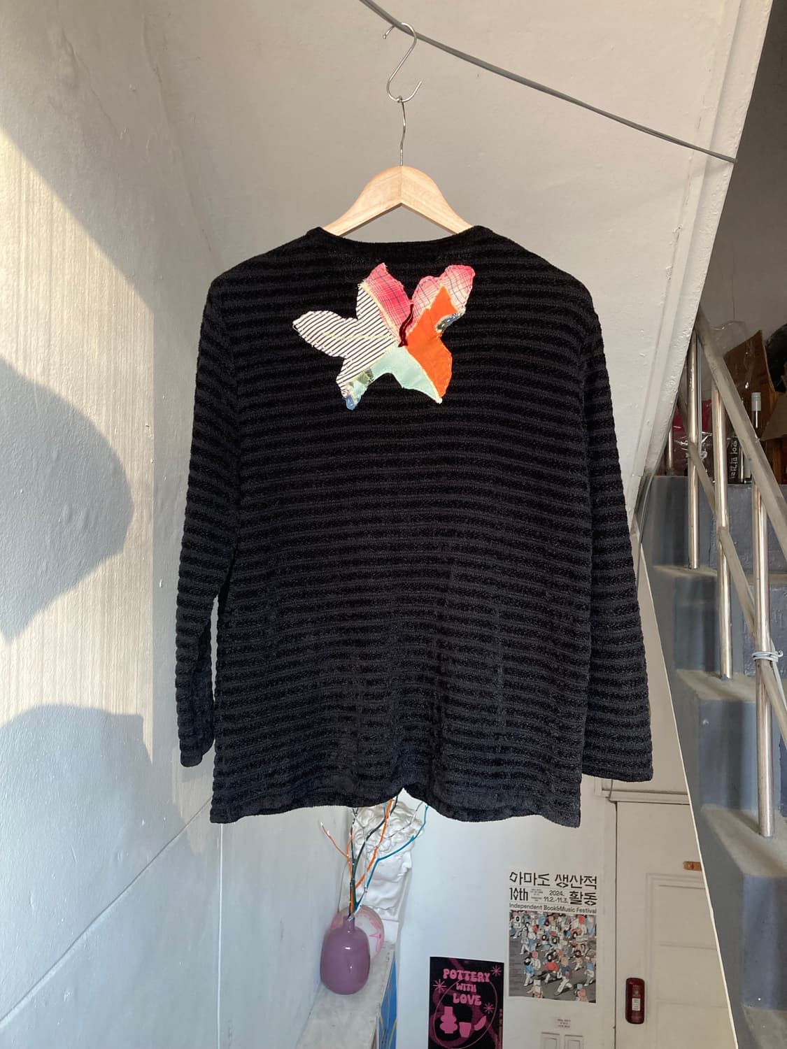 꽃자수패치 스트라이프 라운드 가디건 상품이미지1