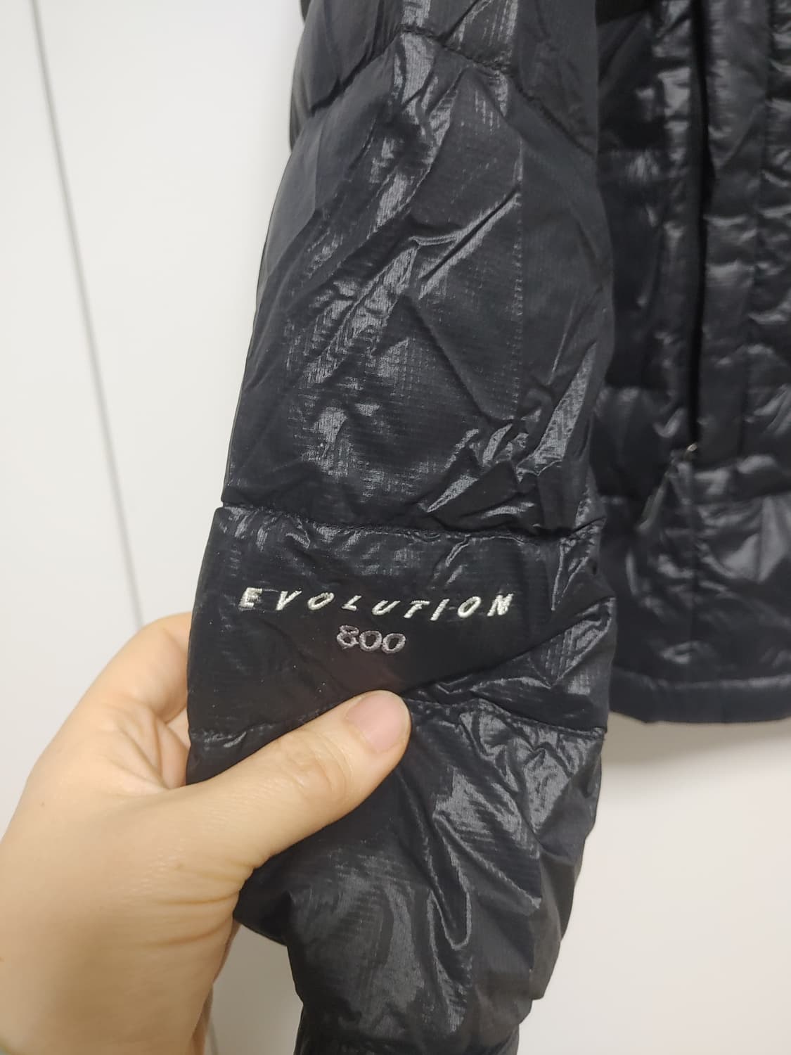 네파  여성 구스다운  경량패딩-95사이즈 상품이미지3