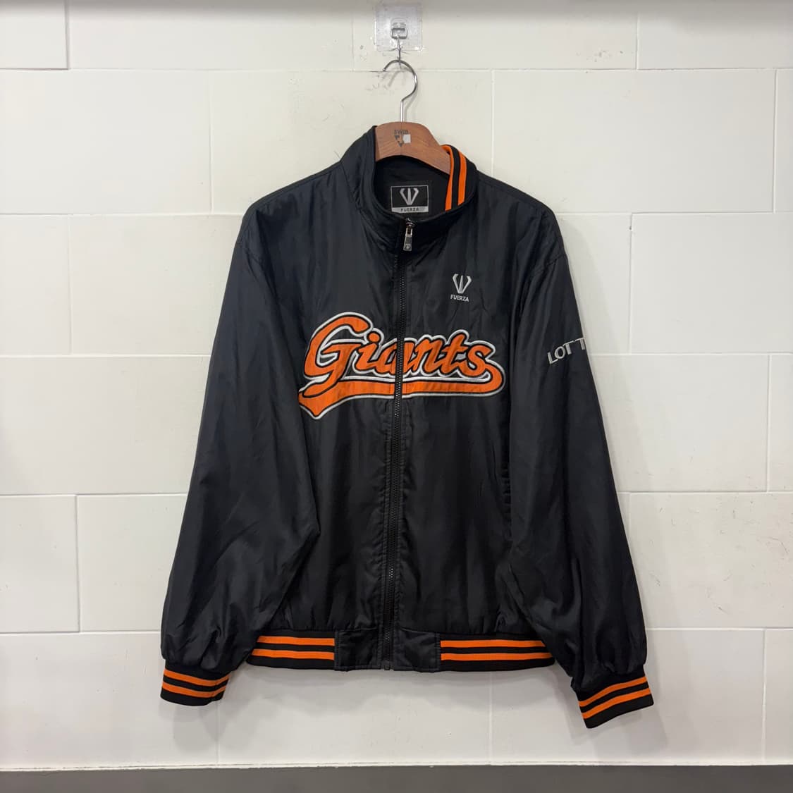 훼르자 롯데 자이언츠 춘추 점퍼 상품이미지1