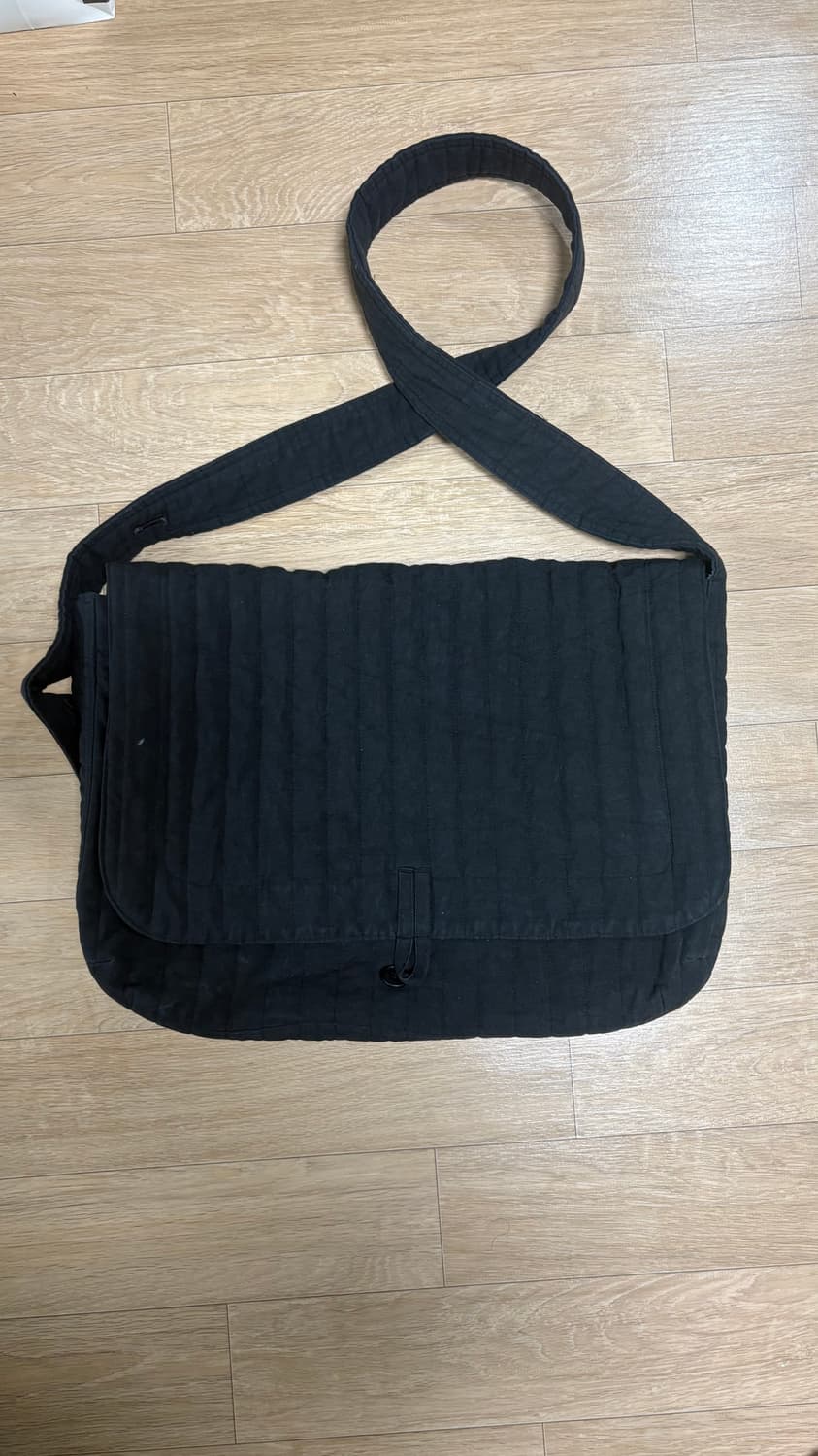 얀얀 반 애쉐 오 프로젝트 메신저백 상품이미지1