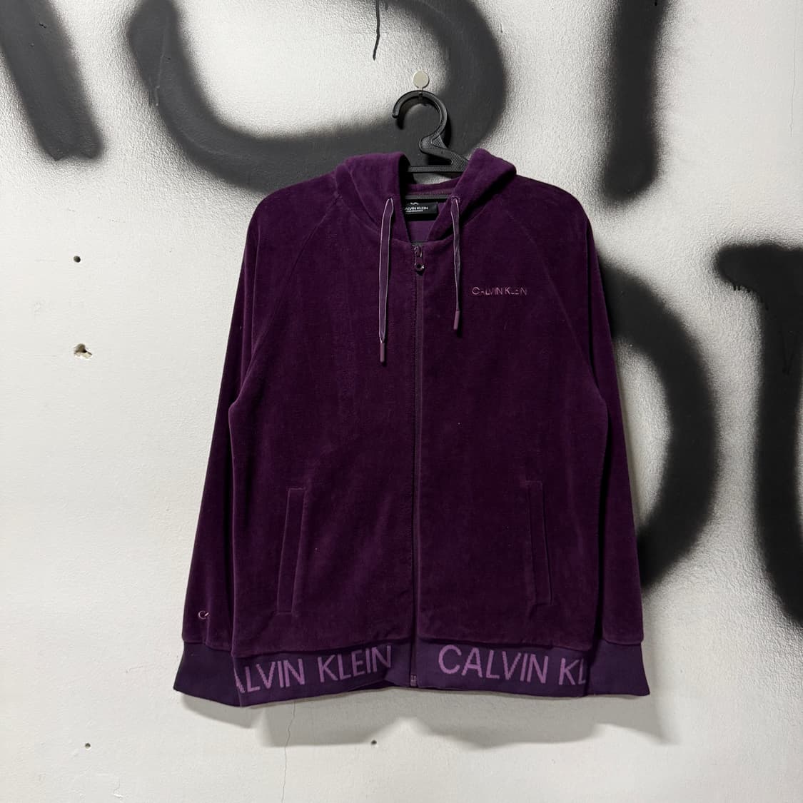 캘빈클라인 벨벳 밴딩 디테일 집업 후디 상품이미지1