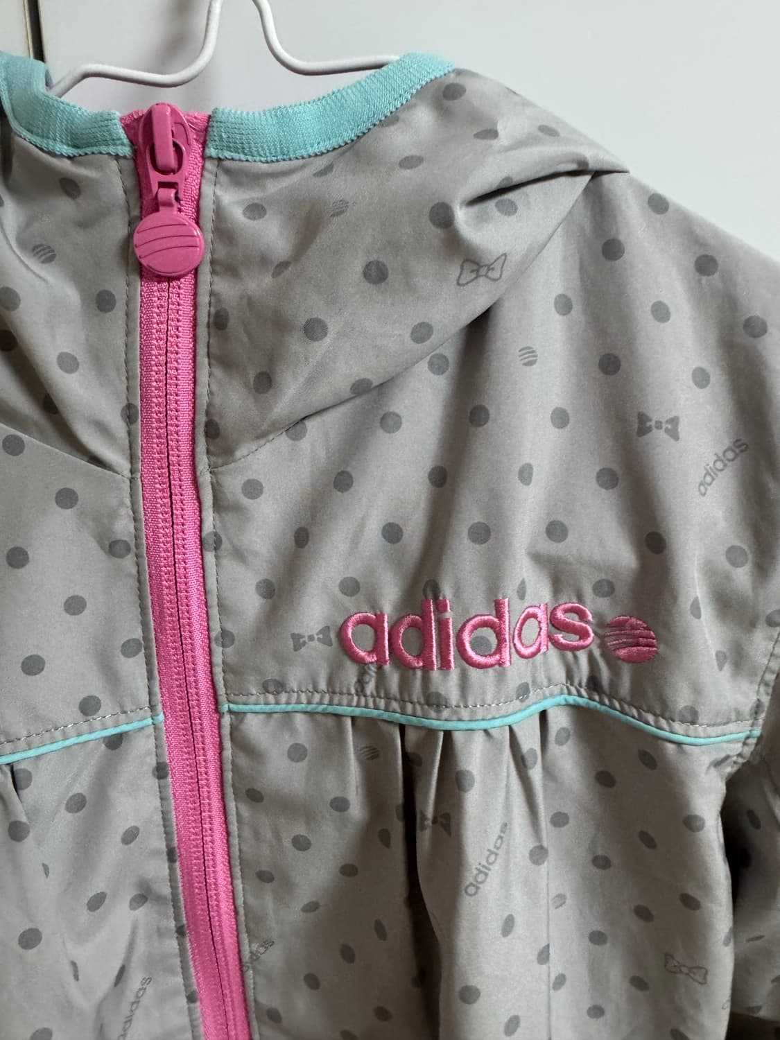 아디다스 도트 바람막이 🩵🎀 상품이미지1