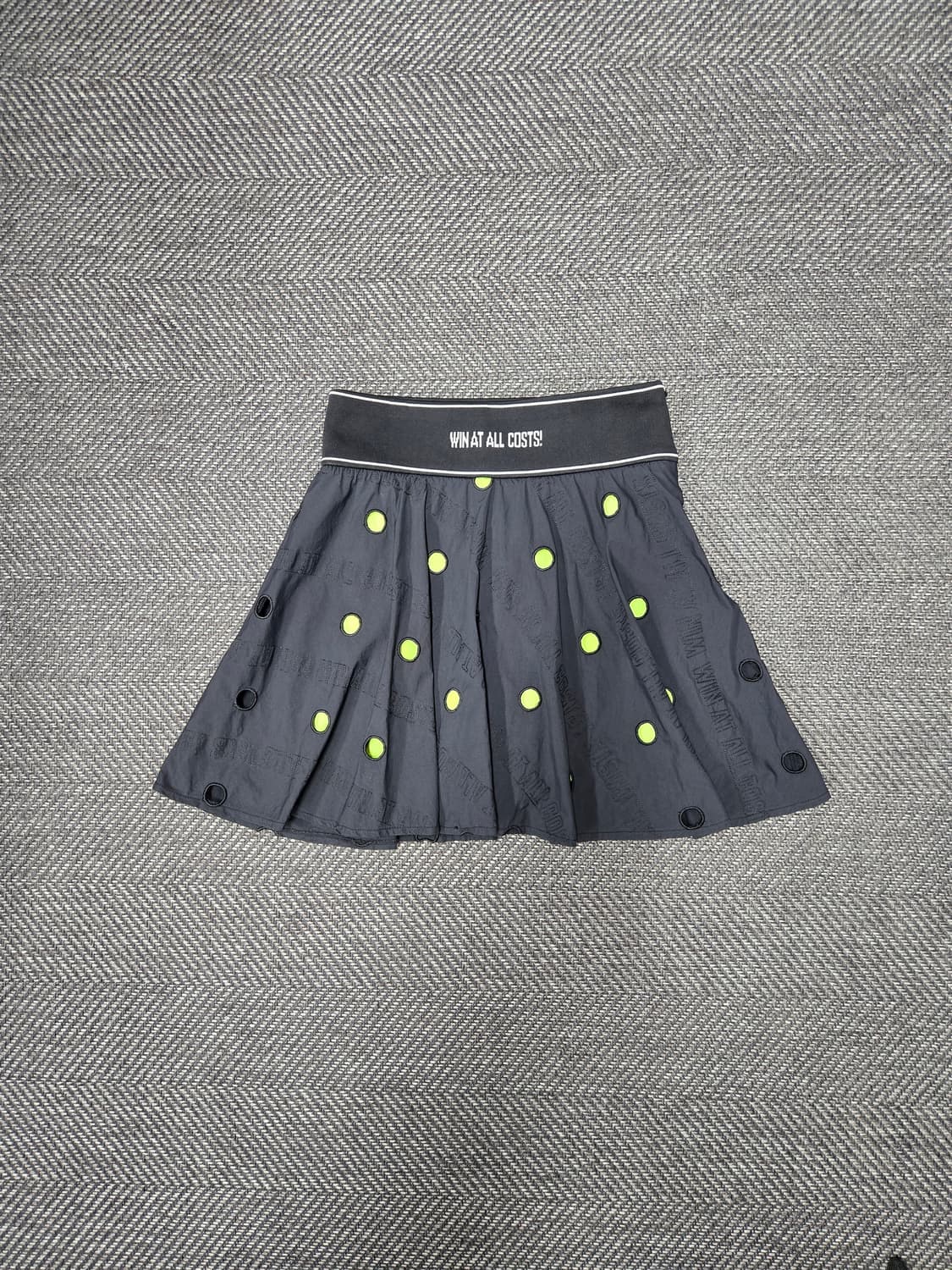 왁 골프 WAAC 펀칭 플레어 스커트 상품이미지1