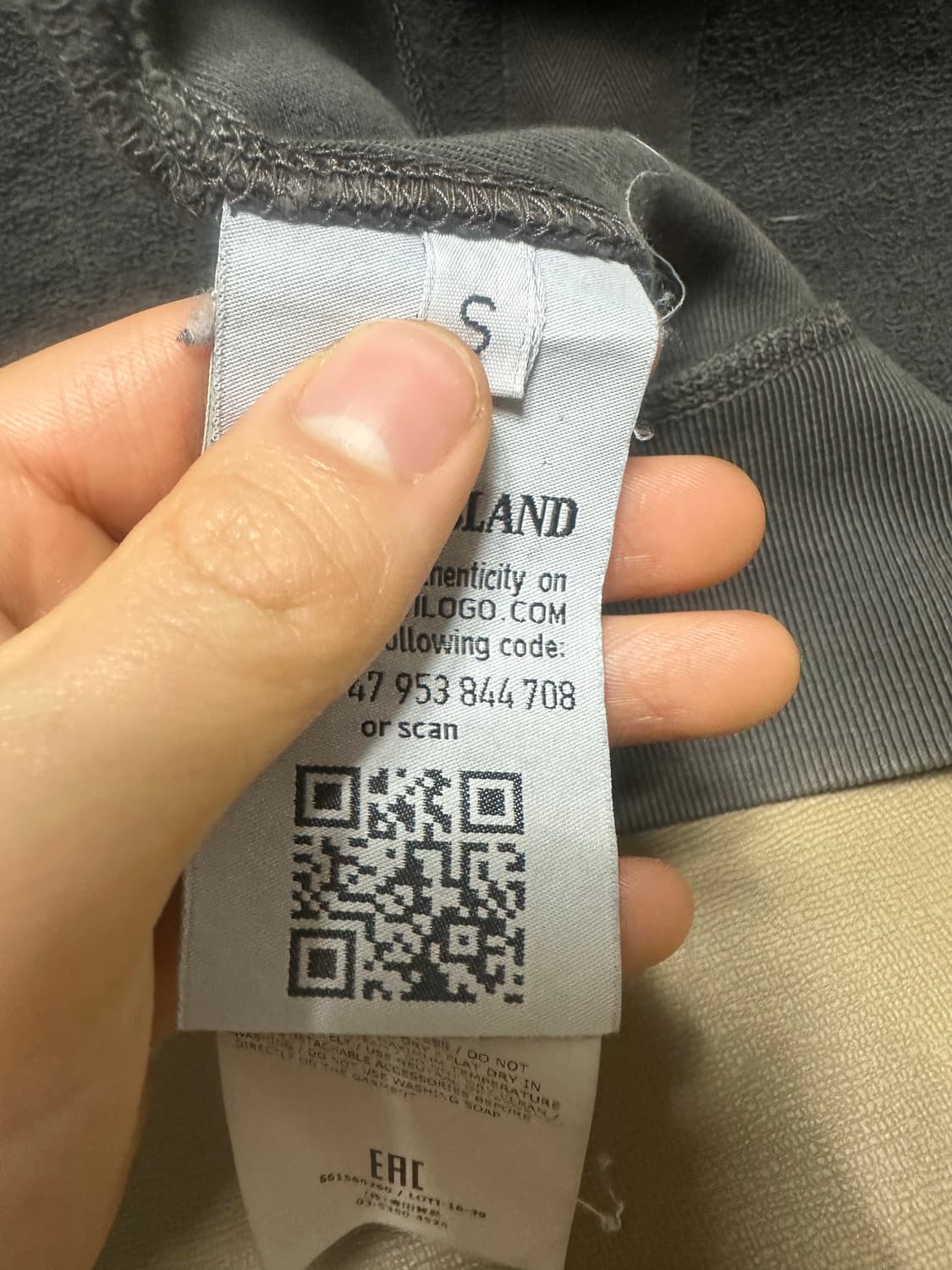 17ss 스톤아일랜드 다크그레이 후드집업  상품이미지3