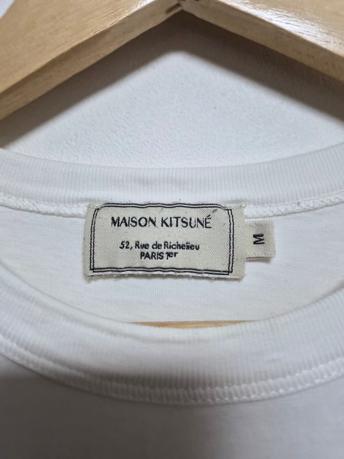 메종키츠네MaisonKitsune 레터링 티셔츠 M사이즈 - T70 상품이미지4