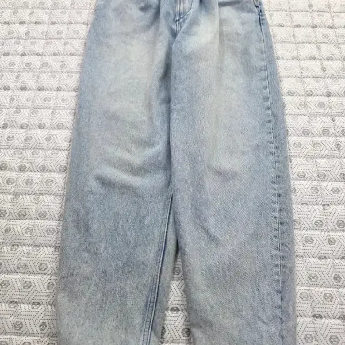 이로 연청색 청바지 34사이즈 상품이미지1