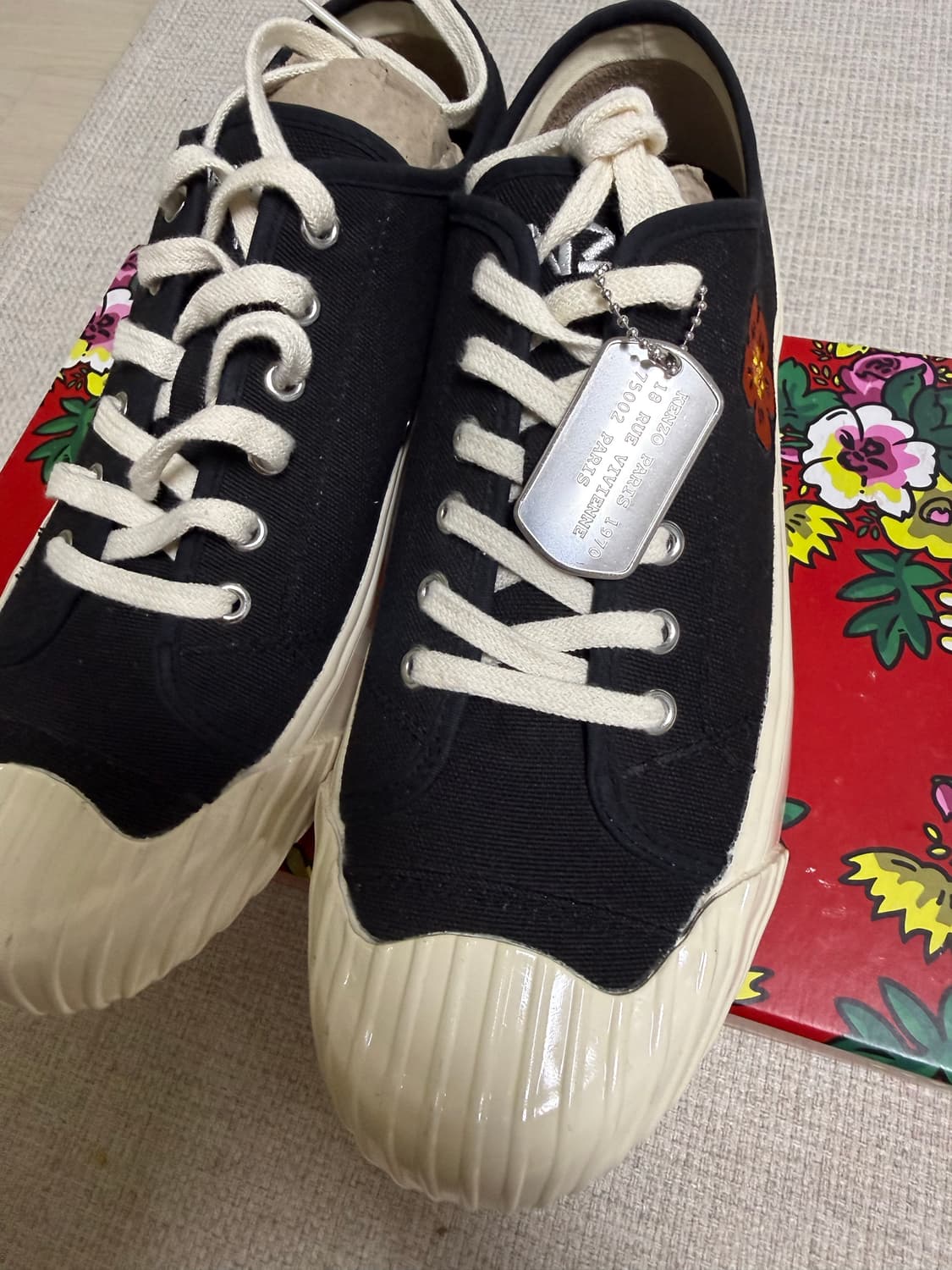 겐조 플라워 아플리캐 캔버스 스니커즈 42 상품이미지2