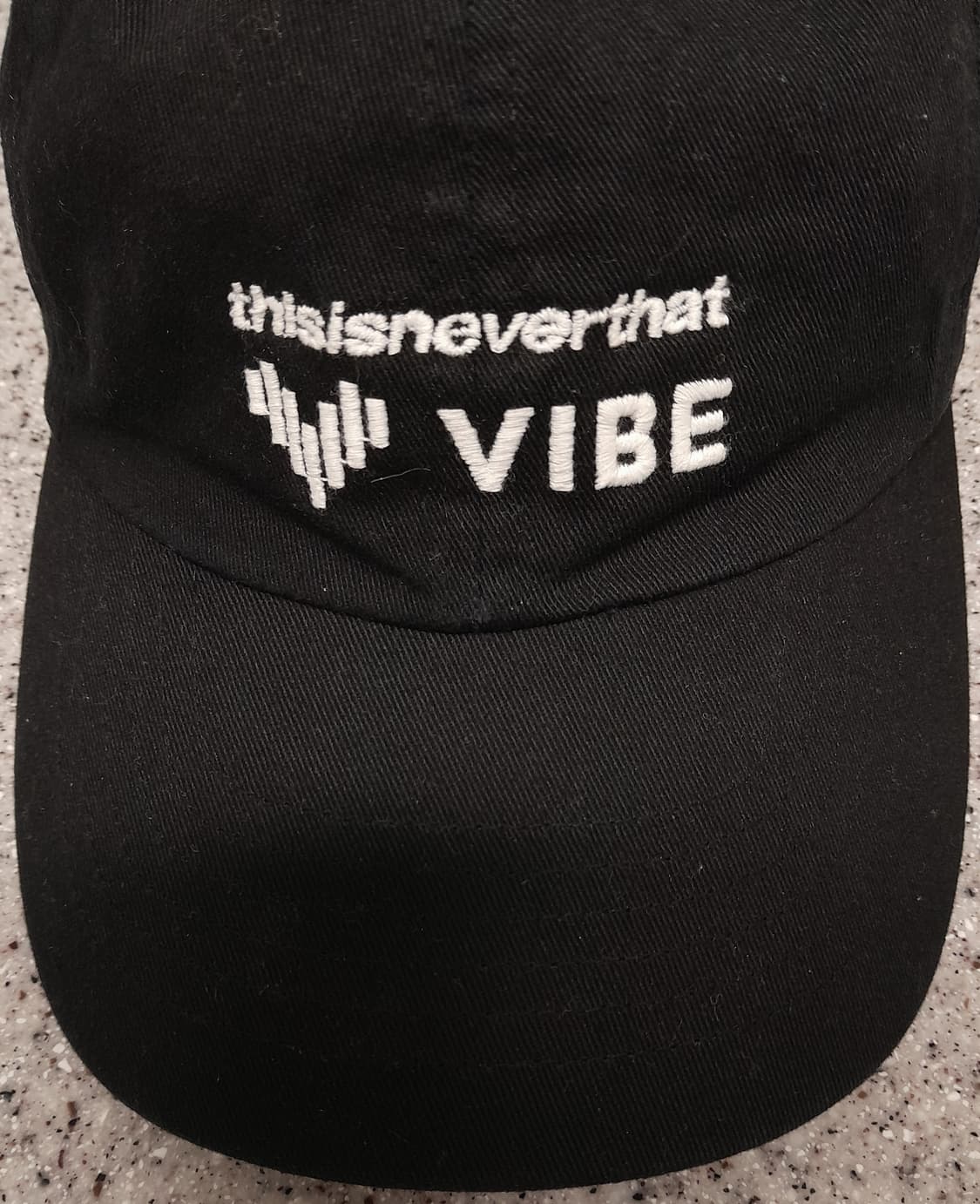 💥디스이즈네버댓 x 바이브 볼캡 (블랙)
 상품이미지3