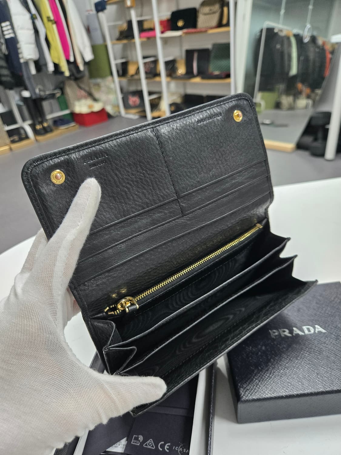 [50%할인] 프라다 사피아노 장지갑 상품이미지5