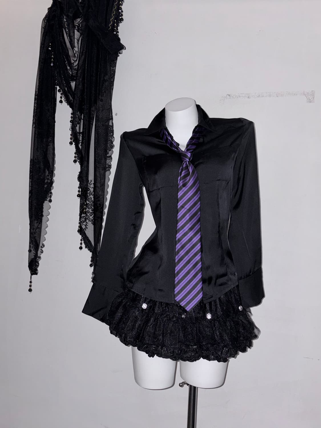 새틴 블랙 셔츠 고스 고딕 쇼콜라  상품이미지2