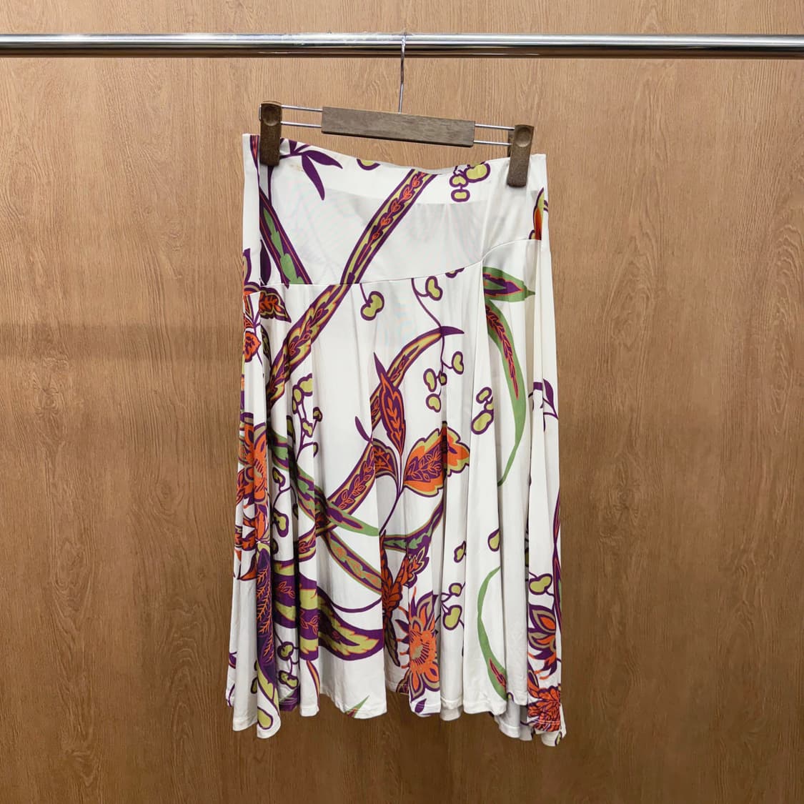 막스마라 롱 스커트 플로럴 보태니컬 프린팅 디테일 플레어핏 아이보리 레드 상품이미지2