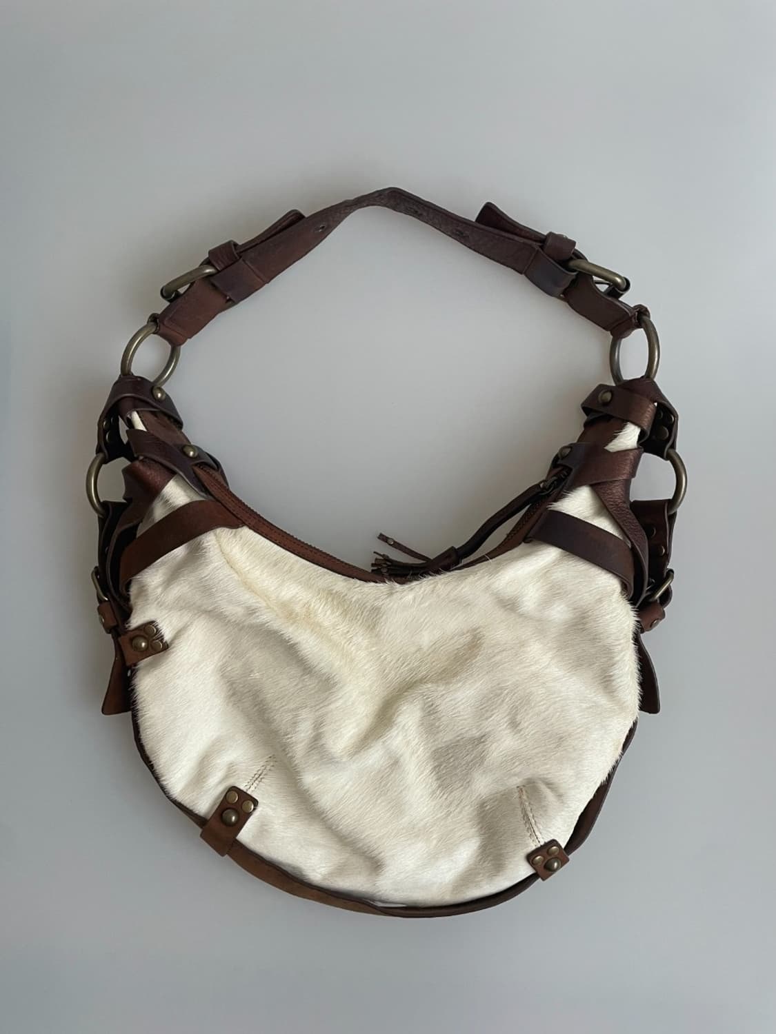 송치 레더 갸루 숄더백 상품이미지1