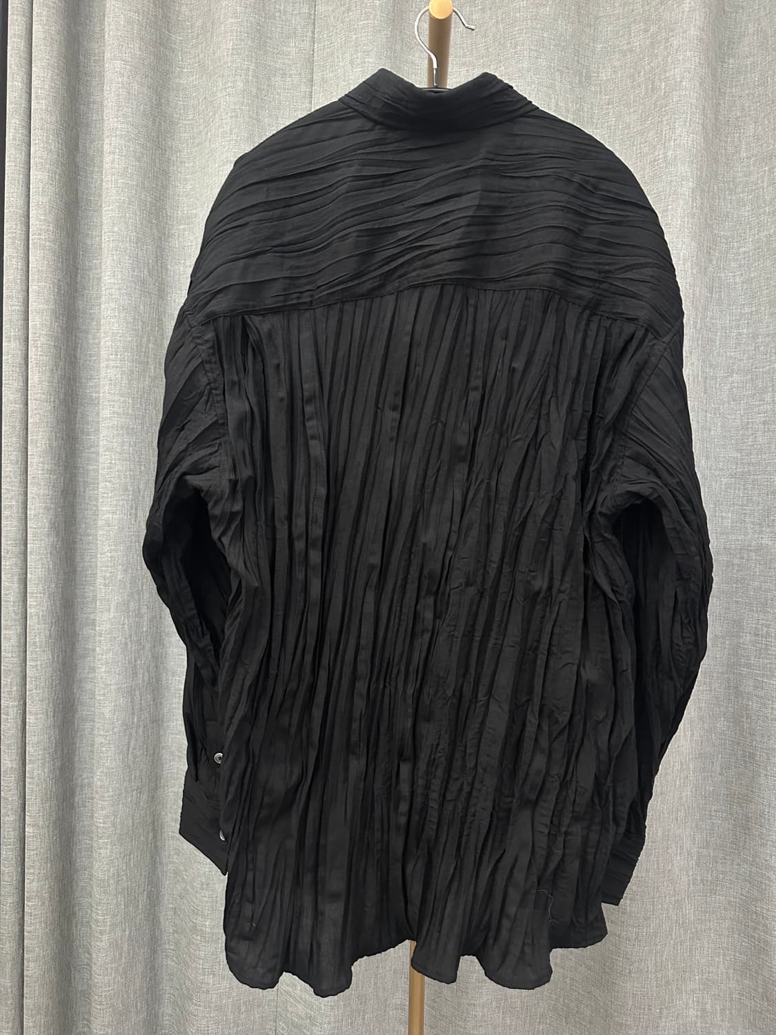 [BY:L] CRINKLE OVER SHIRT - BLACK 상품이미지5