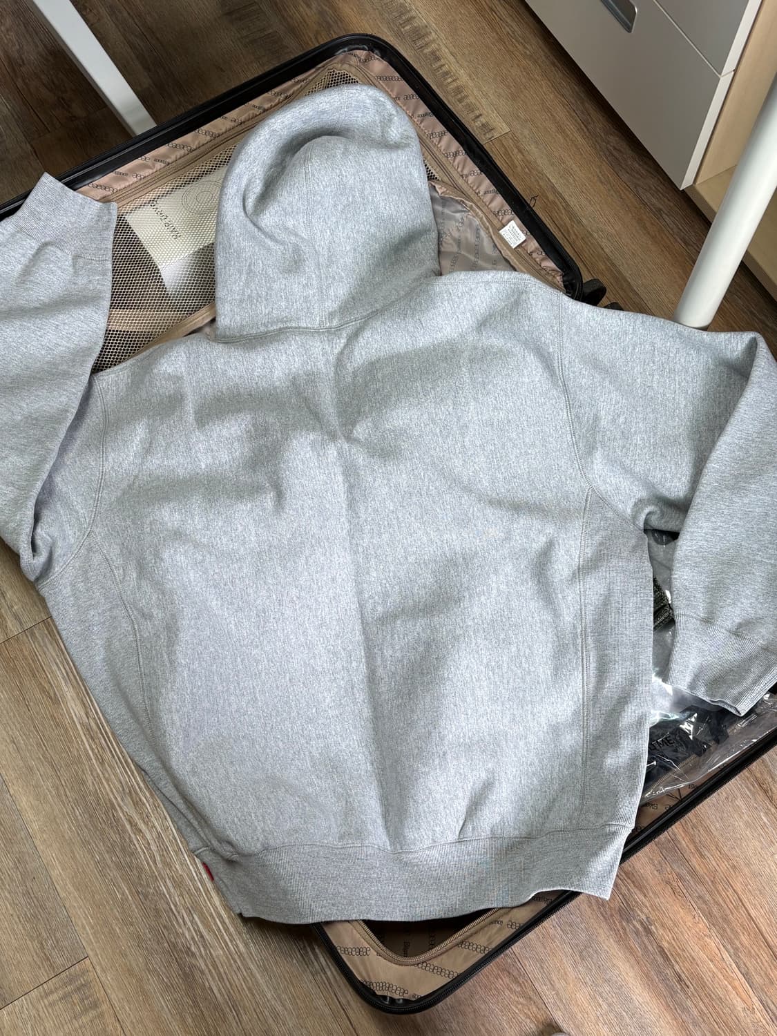 슈프림 바시티 후드 그레이 사이즈 M 팝니다 상품이미지2