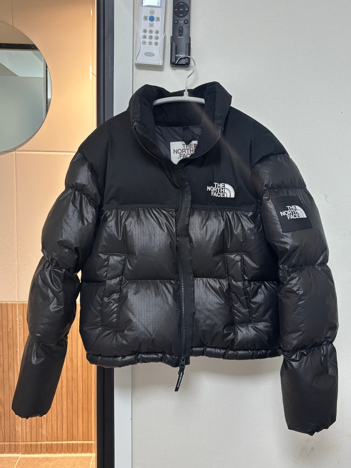 노스페이스 눕시 화이트라벨 블랙 숏 상품이미지1