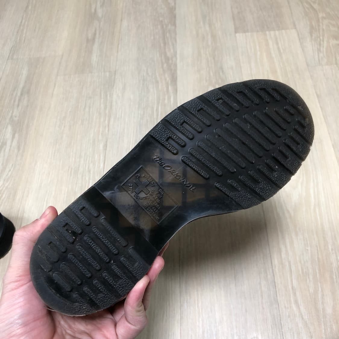 (230) 닥터마틴 Dr.martens 1460 화이트 스티치 8홀 부츠 상품이미지7