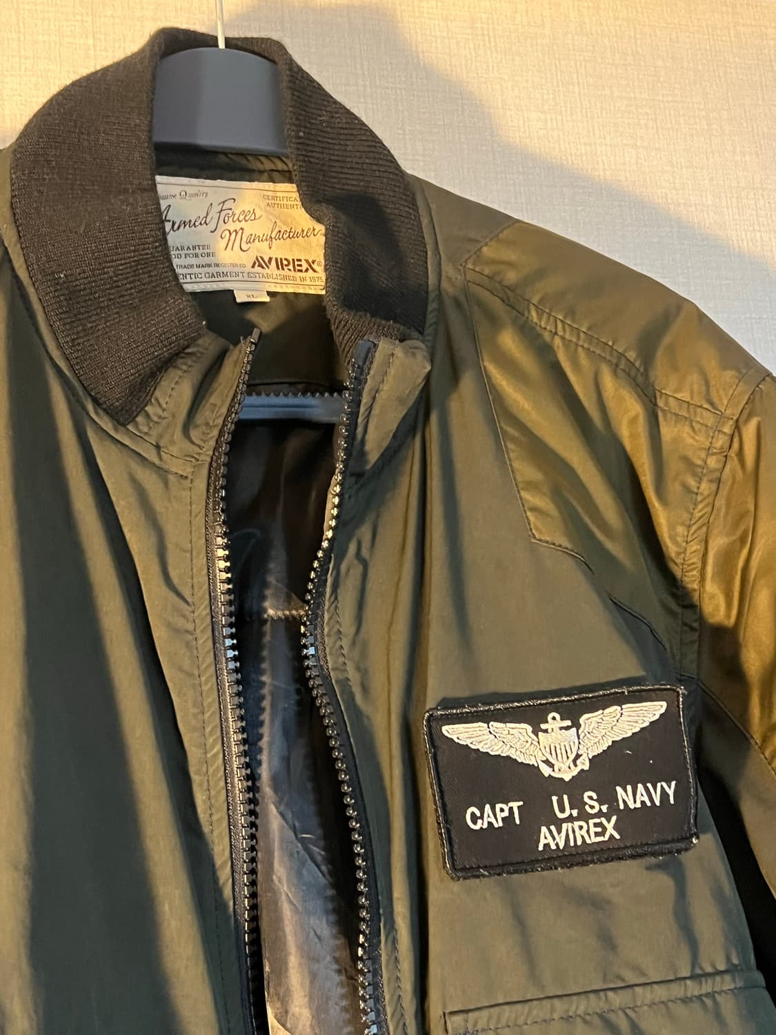 AVIREX U.S. NAVY 항공점퍼 카키 상품이미지2