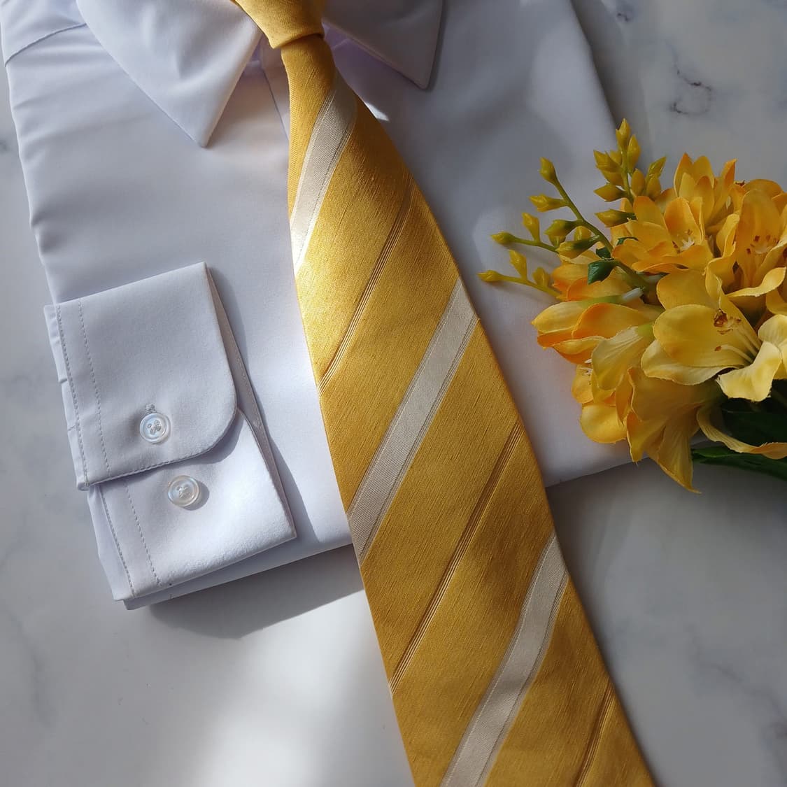 휴고보스 실크 옐로 스트라이프 넥타이 9.2cm A등급 A18806
 상품이미지5