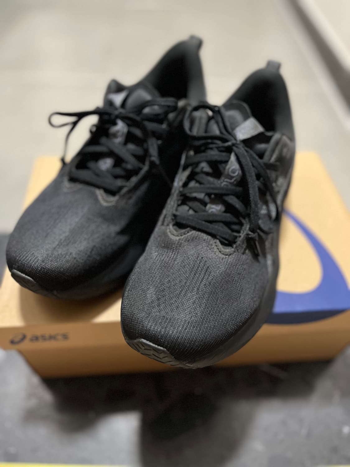 [270]아식스 노바블라스트 5 블랙 캐리어 그레이 상품이미지1