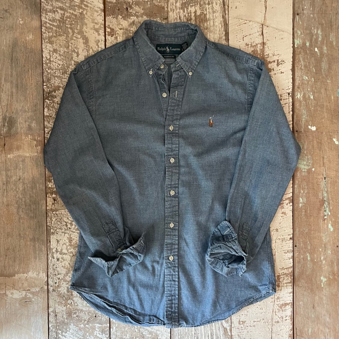 폴로 랄프로렌 클래식핏 샴브레이 셔츠  가벼운 코튼 원단에 버튼다운 카라 상품이미지1