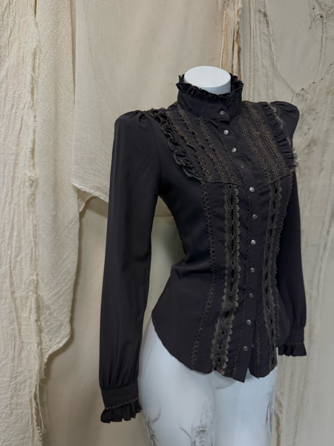 Ozz on Lace Detail Shirt 상품이미지1