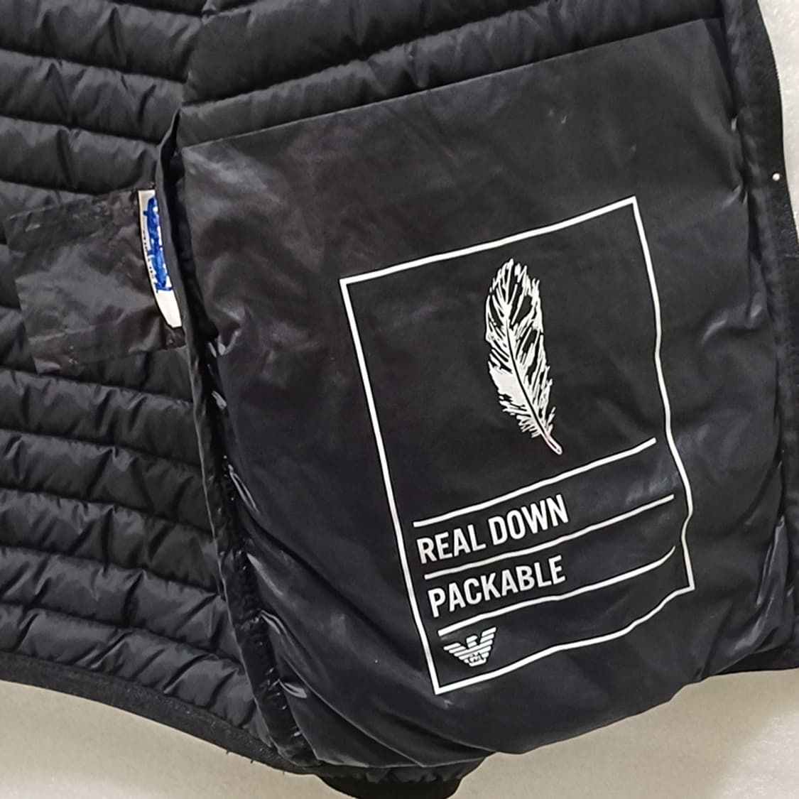 정품 아르마니 키즈 경량 다운 패딩 남아 아동 10A 얇은 점퍼 사랑봉봉 상품이미지5