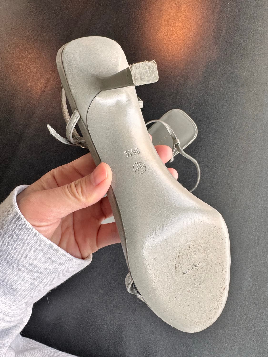 더 로우 Bare Leather Sandals (Sage grey) 상품이미지7