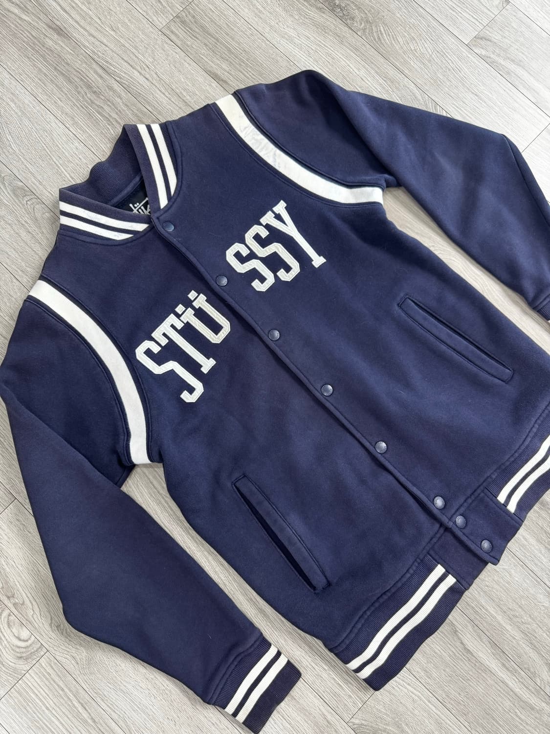 스투시 네이비 바시티 자켓 상품이미지3