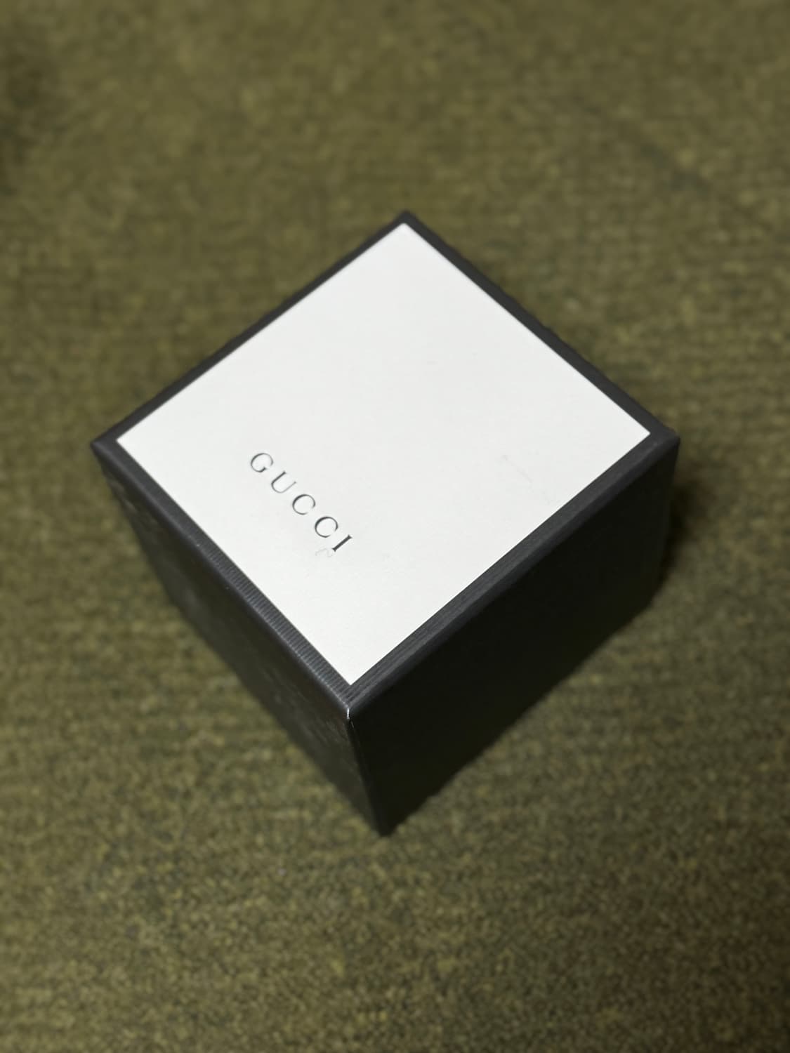 구찌 펄다이얼 다이아몬드 스몰 상품이미지3